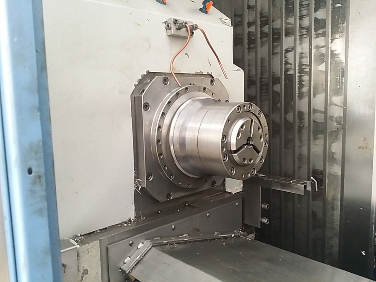 CHIRON MILL 800 5 axis Mill Turn  2006